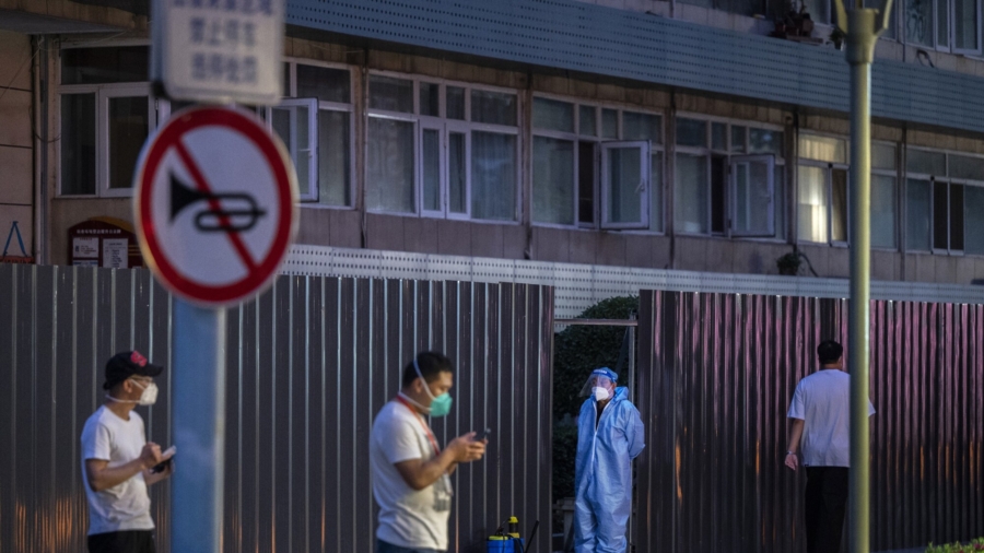 Beijing Tests Millions Over COVID-19 Cluster at Bar