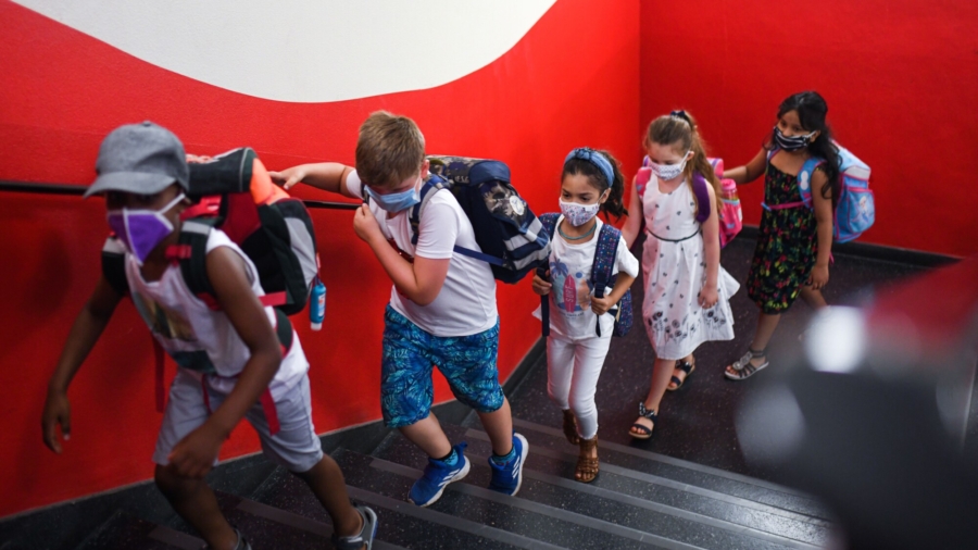US Young Caregivers Need Support: Experts Say