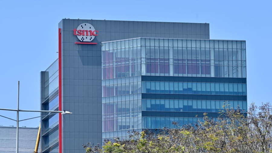 Top Economist Urges China to Seize Chipmaker TSMC