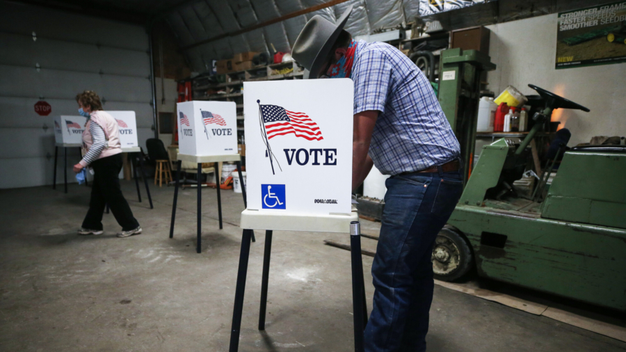 Primary Races in Iowa, Mississippi, South Dakota