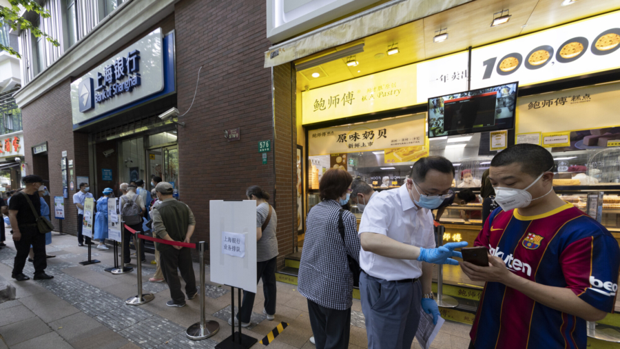 Bank Runs Begin in Shanghai, Other Chinese Cities