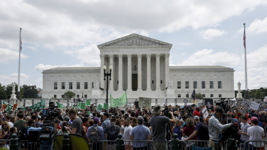 Most People for Abortion Restrictions: Poll