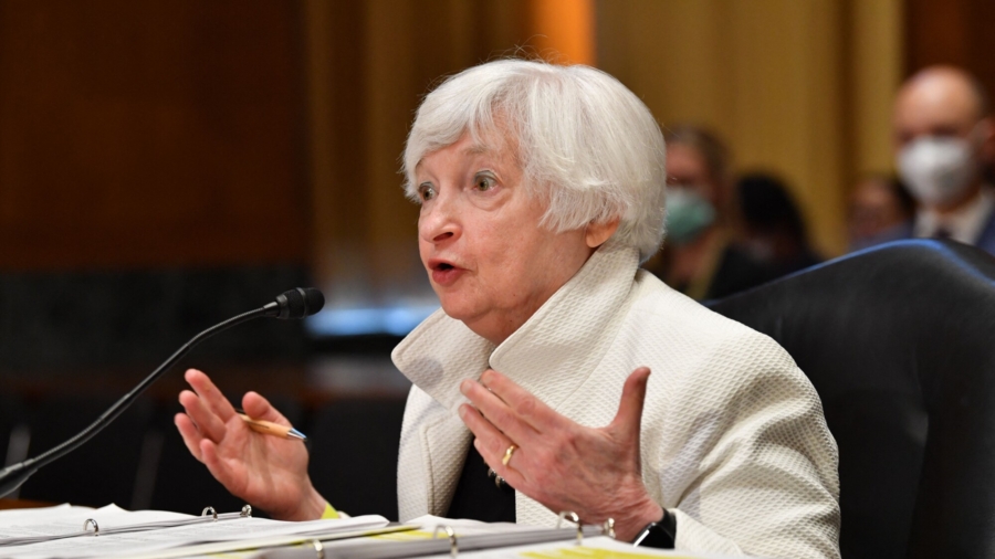Treasury Secretary Yellen Downplays Fears of US Recession