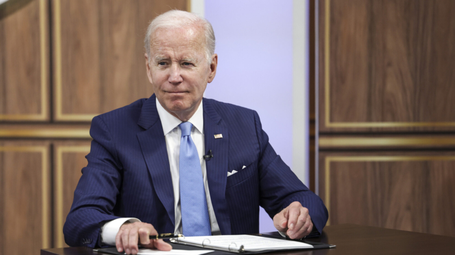 Biden to Visit Saudi Arabia, Israel as US Gas Prices Soar to Record Levels