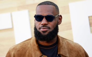 LeBron James Becomes First Active NBA Player to Score Billionaire Status: Report