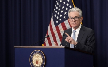 Fed Is ‘Acutely Focused’ on Fighting Inflation, Says Powell