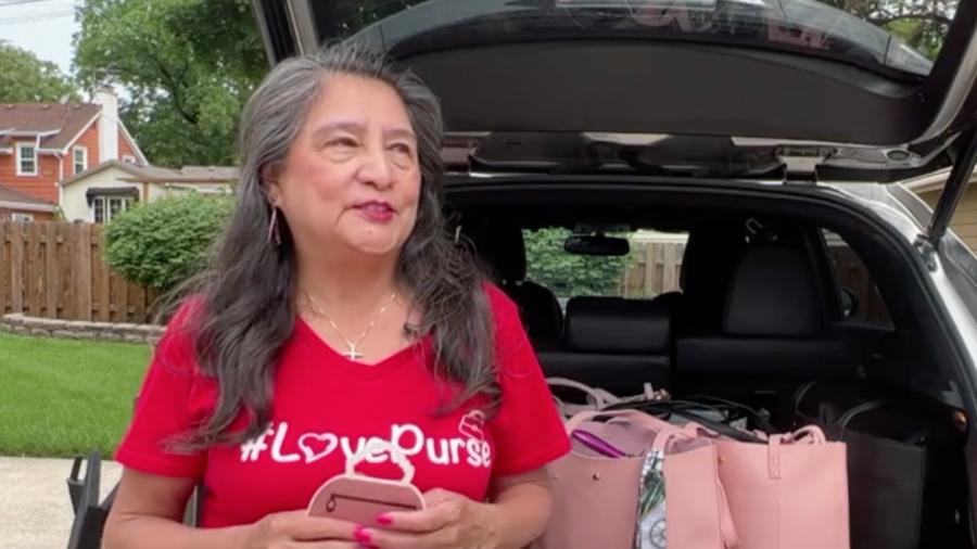 'Love Purse' Inspires Kindness