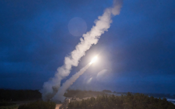 US Successfully Tests 2 Hypersonic Missiles