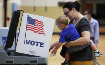 Wisconsin Judge Stops Voters From Casting New Ballots; Virginia Lawmaker Questions Voter Registration Delay