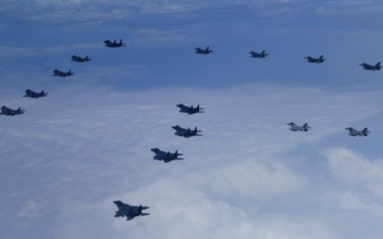 US, South Korea Fly 20 Fighter Jets in Show of Force Amid North Korea Nuclear Tensions