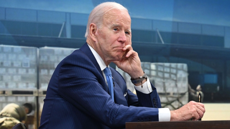 Biden Says No Fast Aid for Record Gas Prices