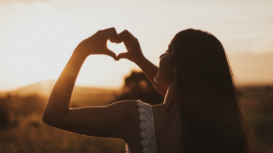 How Does Diet Affect Premenstrual Symptoms