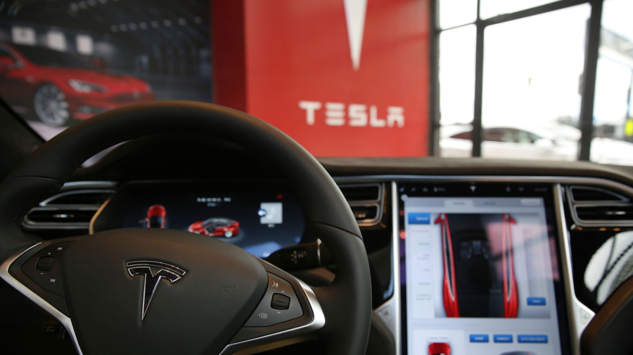 Tesla Cars Banned From China Leaders’ Meeting