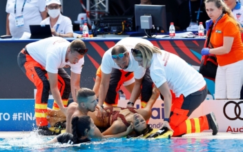 US Swimmer Alvarez Saved From Drowning by Coach
