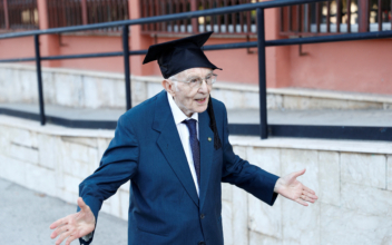 Paterno: Italy’s Oldest Graduate With Degrees in History and Philosophy