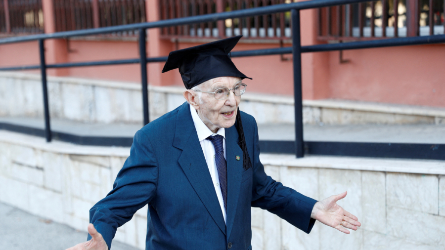 Paterno: Italy’s Oldest Graduate With Degrees in History and Philosophy