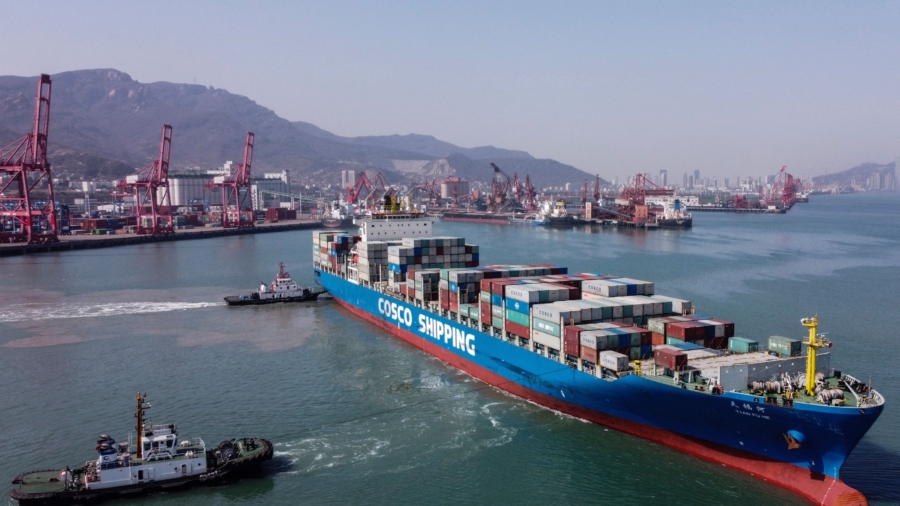 China: Economic Recovery Slows, Difficulties Ahead
