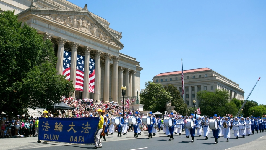 Religious Freedom Highlighted in July 4 Parade