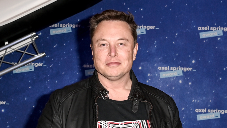 Elon Musk’s Twitter Restores More Accounts in Latest Wave