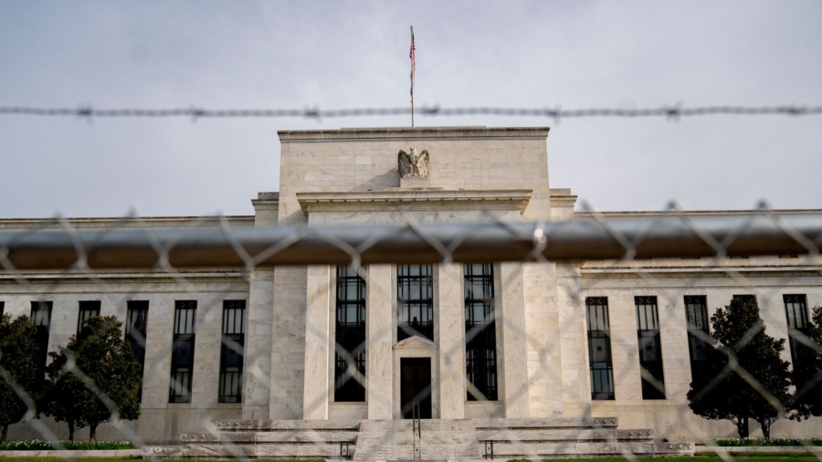 Federal Reserve Still Does Not See Evidence of Easing Inflation Pressures: FOMC Minutes