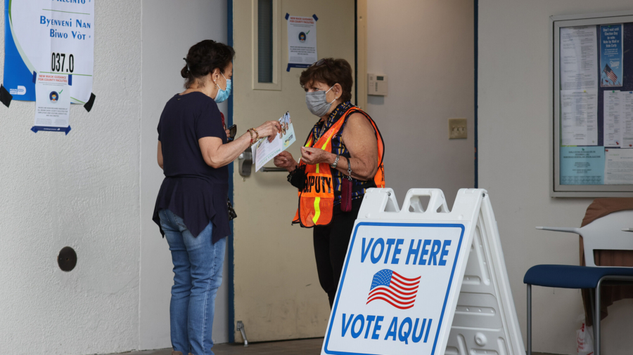 Floridians Vote for November Nominees