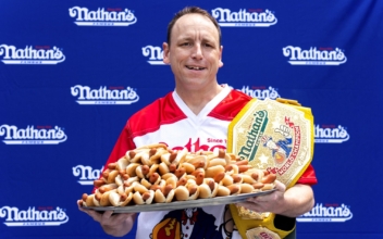 After Split With NYC July 4th Hot Dog Competition, Joey Chestnut Heads to Army Base Event in Texas