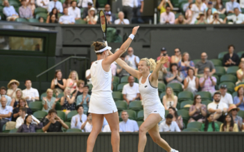 Czechs Krejcikova and Siniakova Ease to Wimbledon Doubles Crown