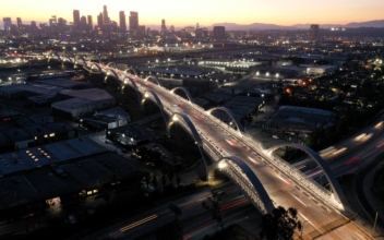 $588 Million Bridge in Los Angeles Closes Again