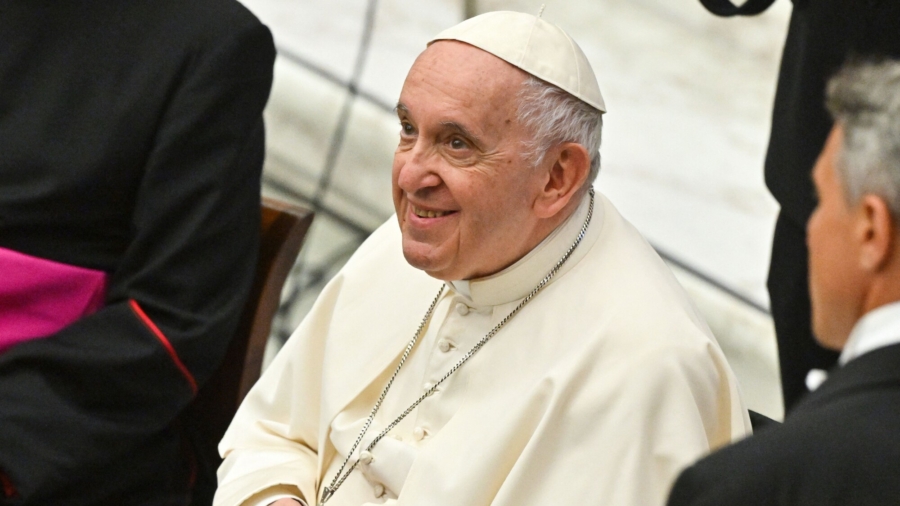 Pope Hopes China Deal on Bishops Will Be Renewed