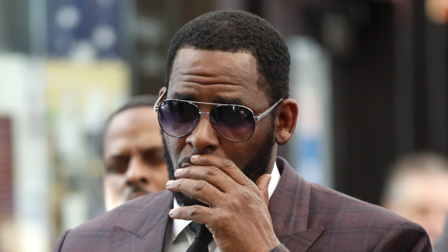 R. Kelly Removed From Suicide Watch at Brooklyn Jail