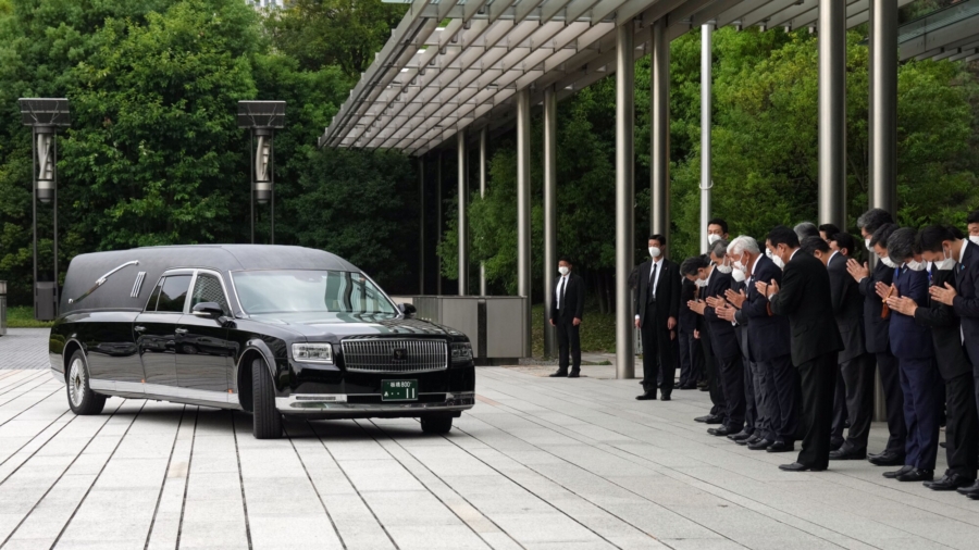 Japan’s Former Prime Minister Mourned