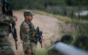 States Deploy About 2,500 National Guard Troops to US–Mexico Border