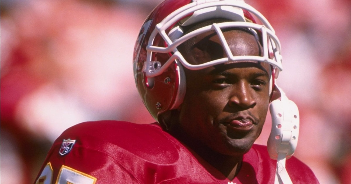 Former NFL Veteran William White, 56, Dies From ALS | NTD