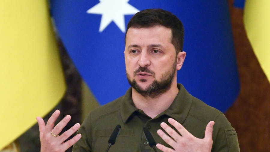 Ukraine's Zelenskyy Hosts Talks With UN Chief and Turkey's President in Lviv