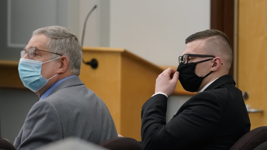 Truck Driver on Trial in Crash That Killed 7 Motorcyclists | NTD