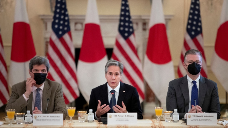 US to Bolster Cooperation With Japan in Semiconductors, Economic Security