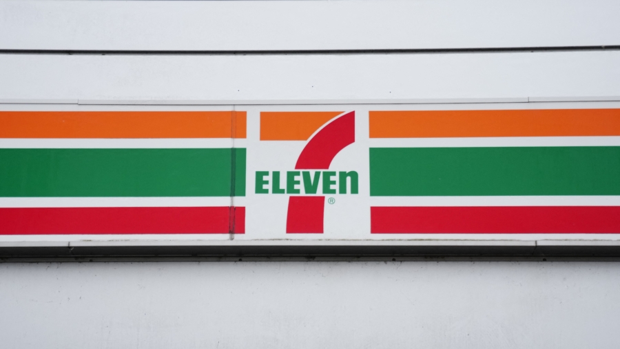 ‘Flash Mob’ Ransacks 7-Eleven in Los Angeles