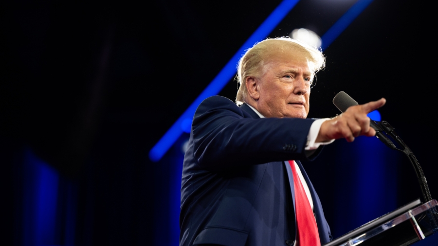 Trump Calls for Immediate Release of Unredacted Affidavit Justifying FBI's Mar-a-Lago Raid
