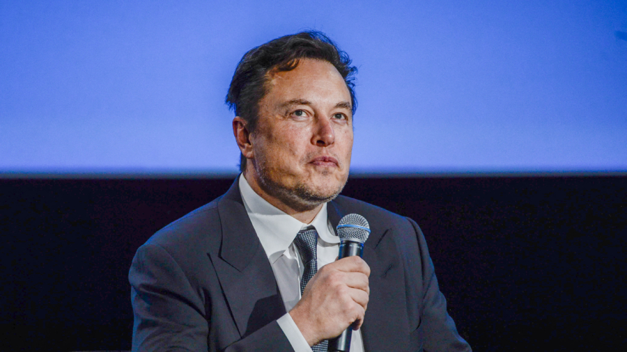 Elon Musk Says He Has a Plan If Twitter Gets Kicked Off App Stores