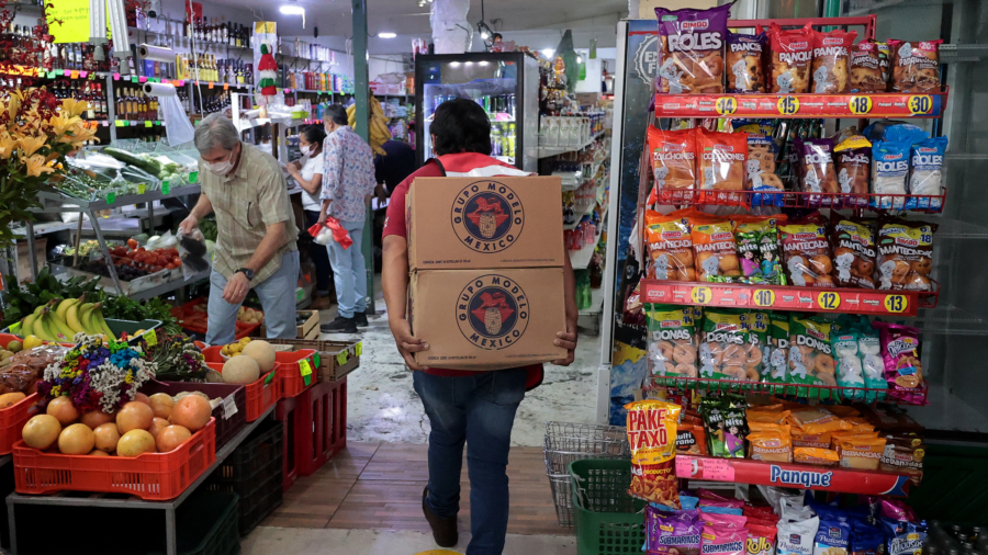 Southern California Residents Bargain Hunt in Mexico