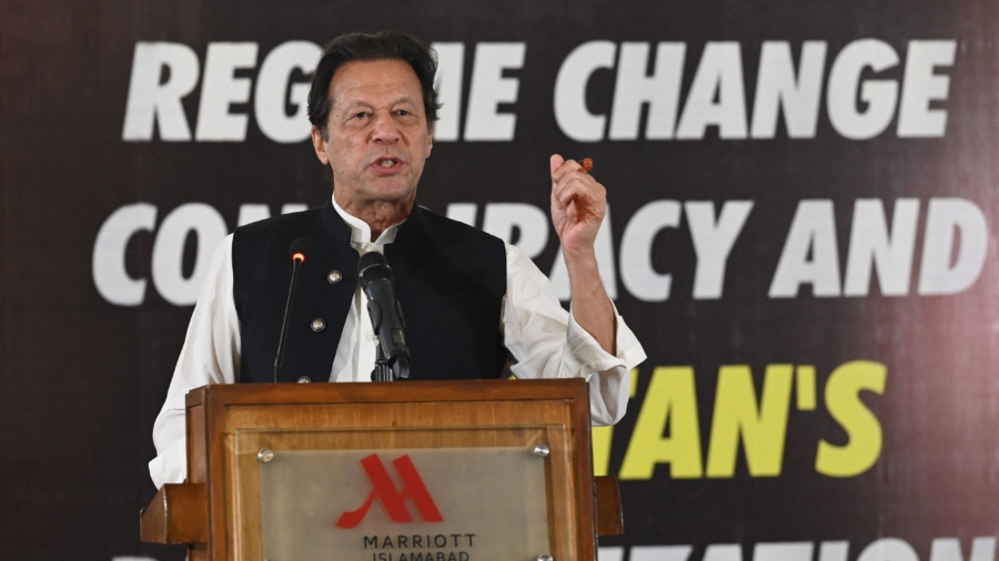 Former Pakistan PM Charged Under Terrorism Act for ‘Threatening’ Judge, Police Officers: Reports