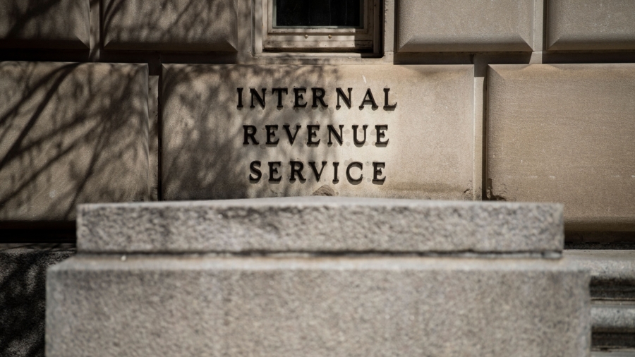 Sen. Ron Johnson Inquires About IRS Backlog