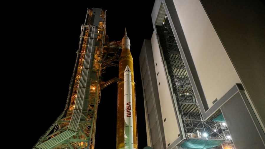 NASA’s Giant Moon Rocket Emerges for Debut Launch