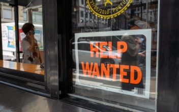 Weekly Jobless Claims Increase, but Labor Market Remains Tight