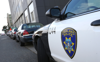 2 People Fatally Shot and Bicyclist Killed in Oakland