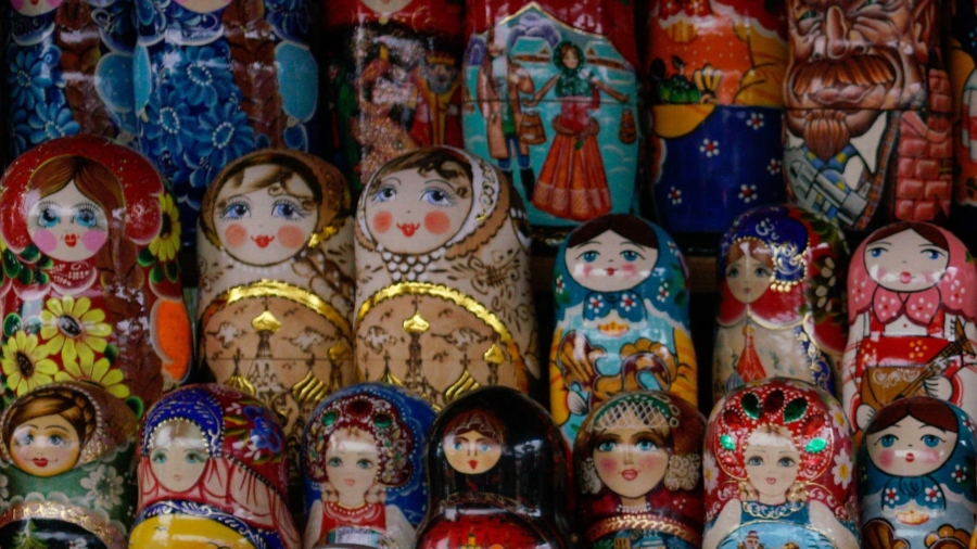 Russian Artisans Struggle Under Sanctions