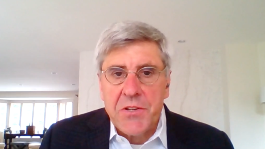 Conservatives Fear Expected 'Army' of Politicized IRS Agents: Stephen Moore