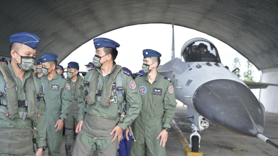 Congress to Approve $1.1 Billion Arms Sale to Taiwan