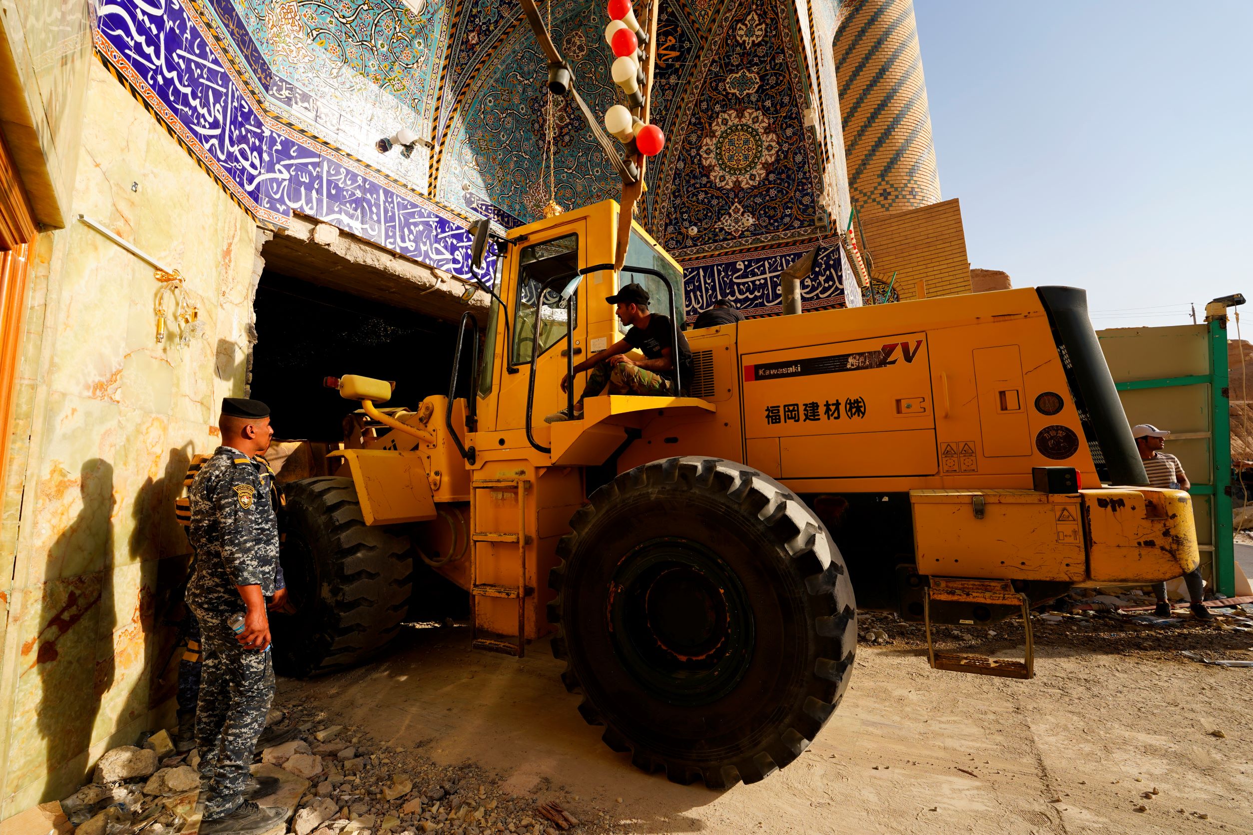 Officials: Landslide at Shiite Shrine in Iraq Kills 7