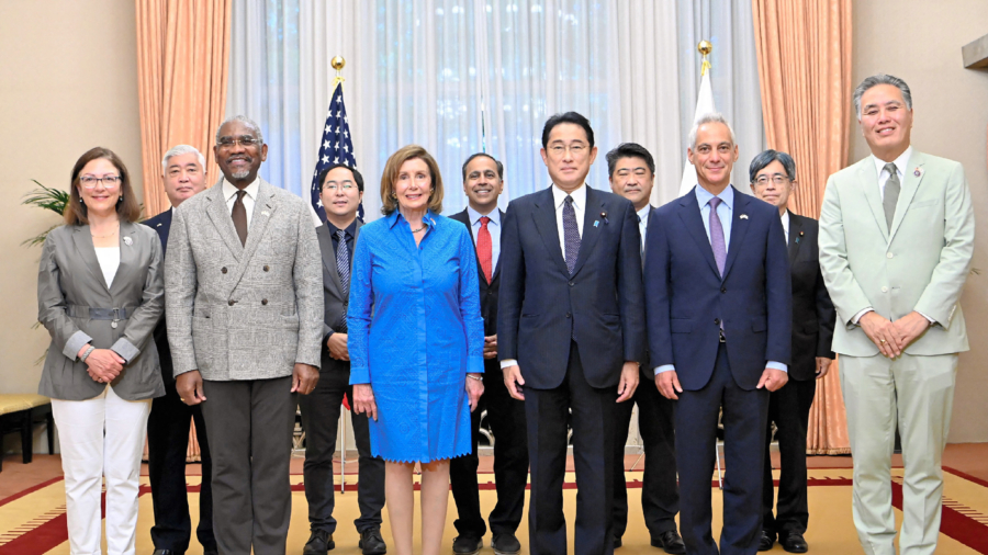 Pelosi Says US 'Won't Allow China to Isolate Taiwan,' but Asia Visit 'Not About Changing Status Quo'